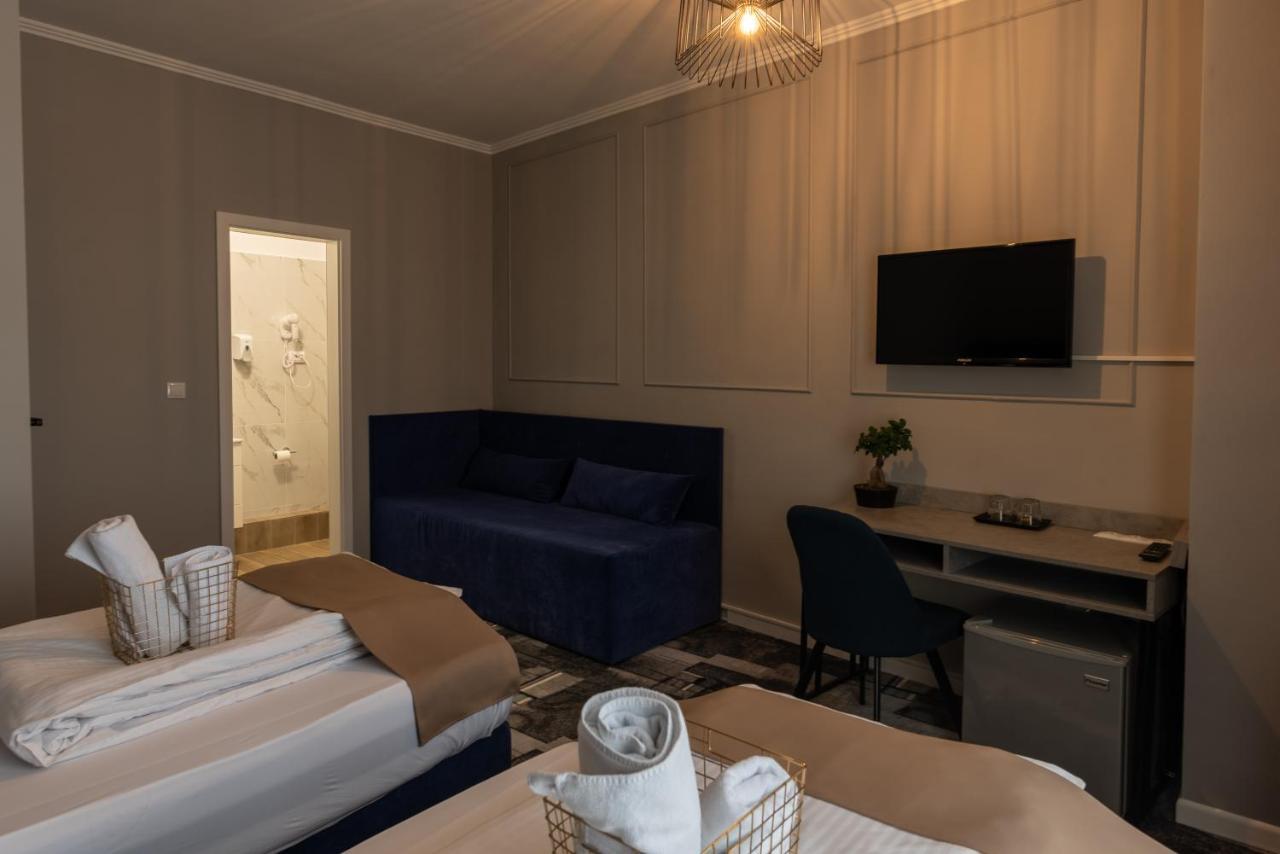 Hotel Paso Cluj Napoca Bagian luar foto