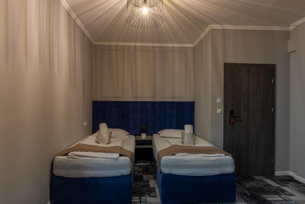 Hotel Paso Cluj Napoca Bagian luar foto